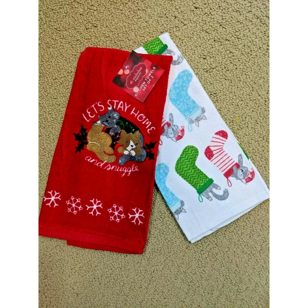 St. Nicholas Square Christmas Holiday Cuddly Cat‎ Kitty Kitchen Towel 2 pack NWT
